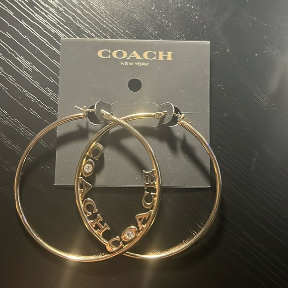 Coach Hoops - Picture 1 of 2